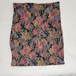 👇🌸 EUC Vintage The Limited Made in Italy Floral Tapestry Bodycon Midi Skirt